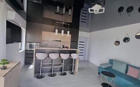 Vila Ladom Etajul 1